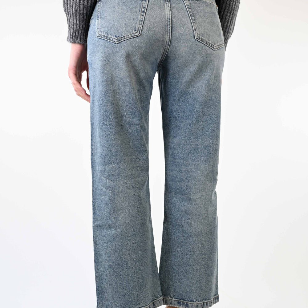 
                  
                    JEANS MODELLO KATE CON MICROROTTURE CHIARO
                  
                