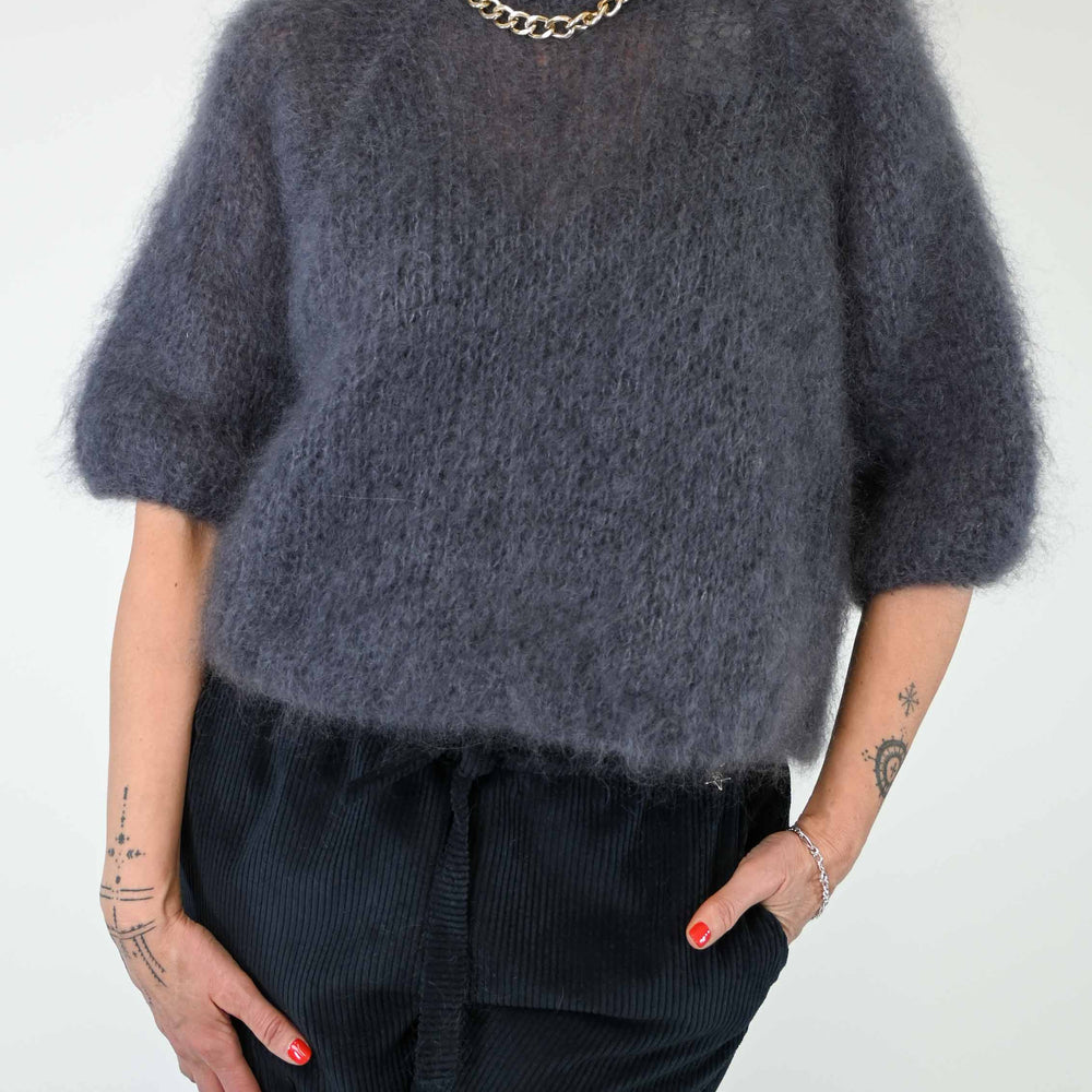 MAGLIA SCATOLA MANICA GOMITO IN KID MOHAIR PIOMBO