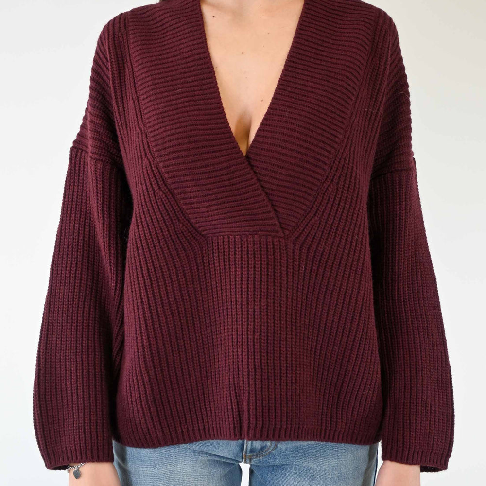 
                  
                    PULL OVER SCOLLO V COSTA INGLESE BORDEAUX
                  
                