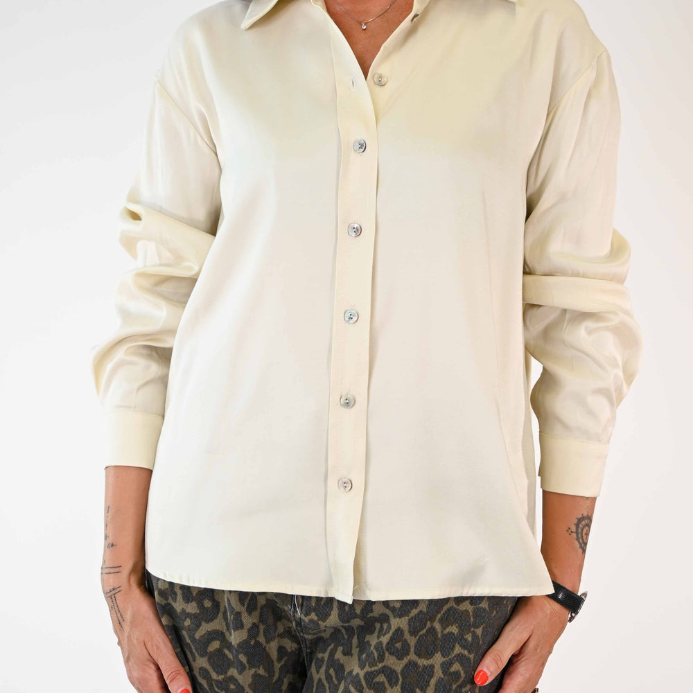 CAMICIA CON COLLO A LANCIA IN VISCOSA PANNA