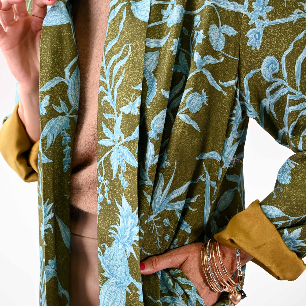 
                      
                        KIMONO FANTASIA FLOREALE COLOR VERDE/CELESTE
                      
                    