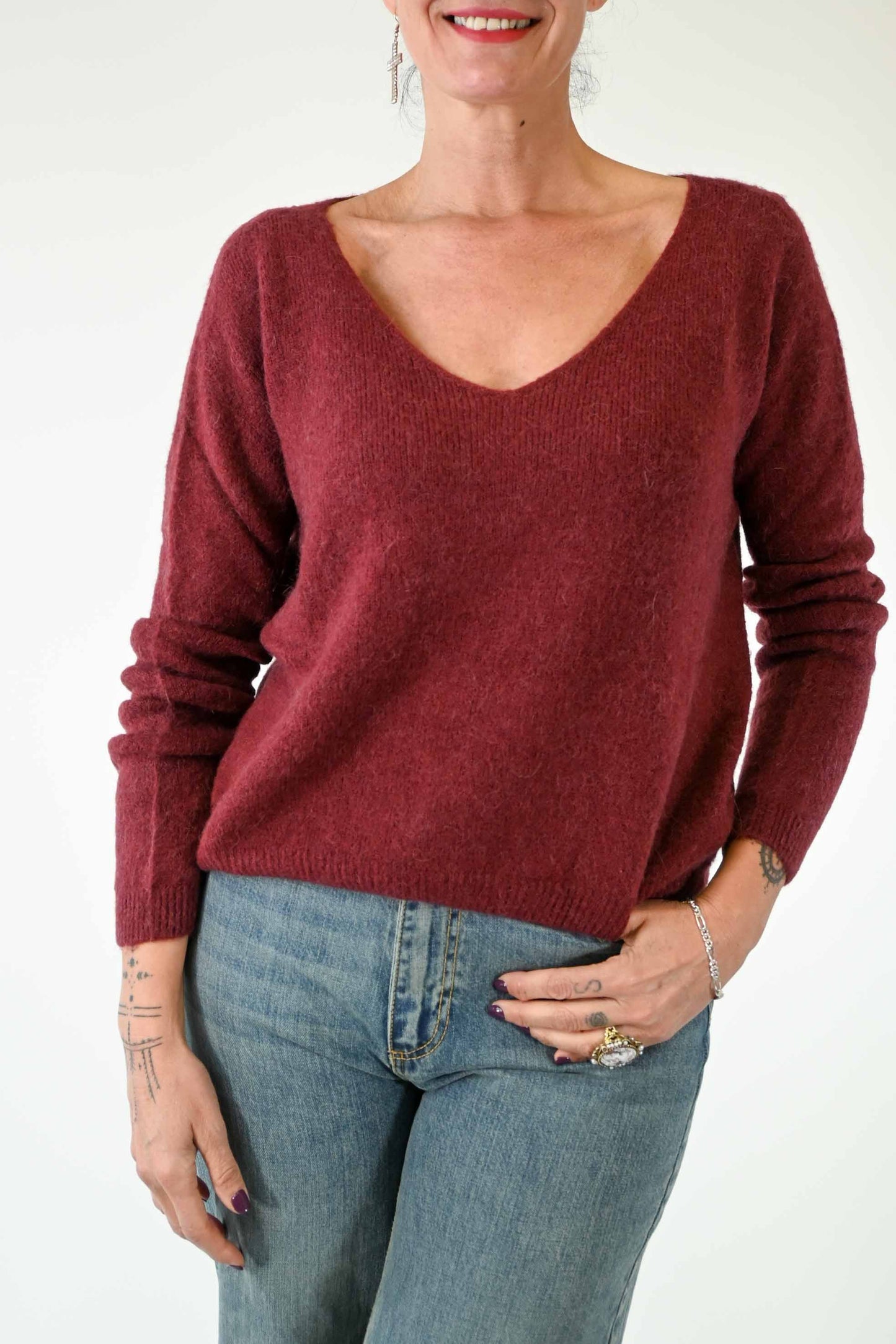 MAGLIA SCOLLO V IN MISTO ALPACA COLOR BORDEAUX