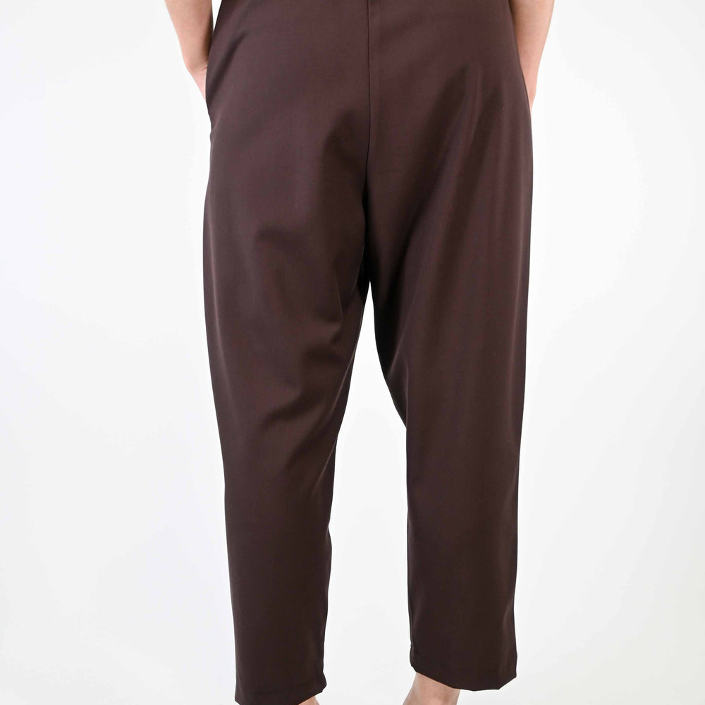 
                  
                    PANTALONE CON COULISSE IN POLIVISCOSA MORO
                  
                