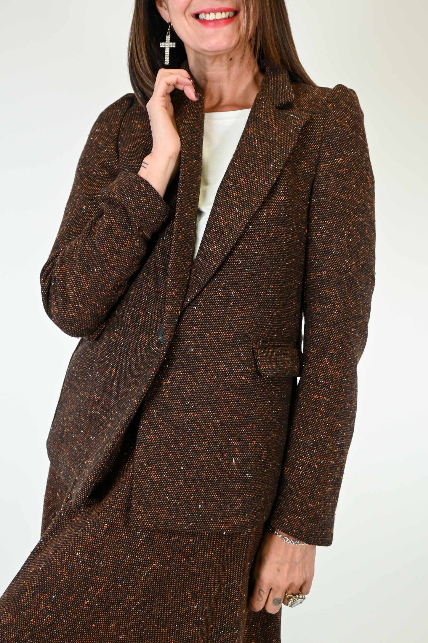 GIACCA CON SPALLA A SBUFFO IN TWEED COLOR RUGGINE