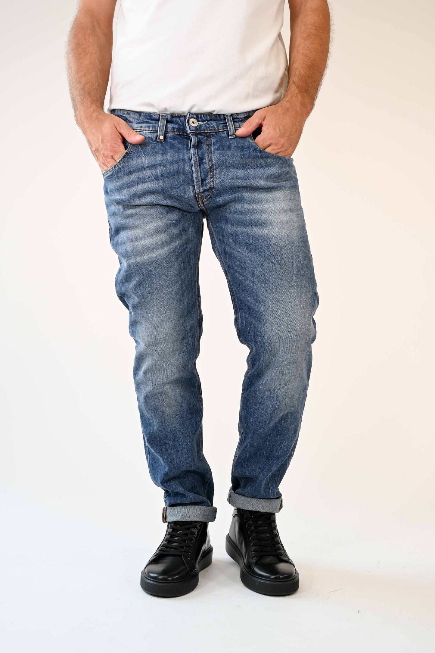 JEANS ELASTICIZZATO REGULAR LAVAGGIO MEDIO