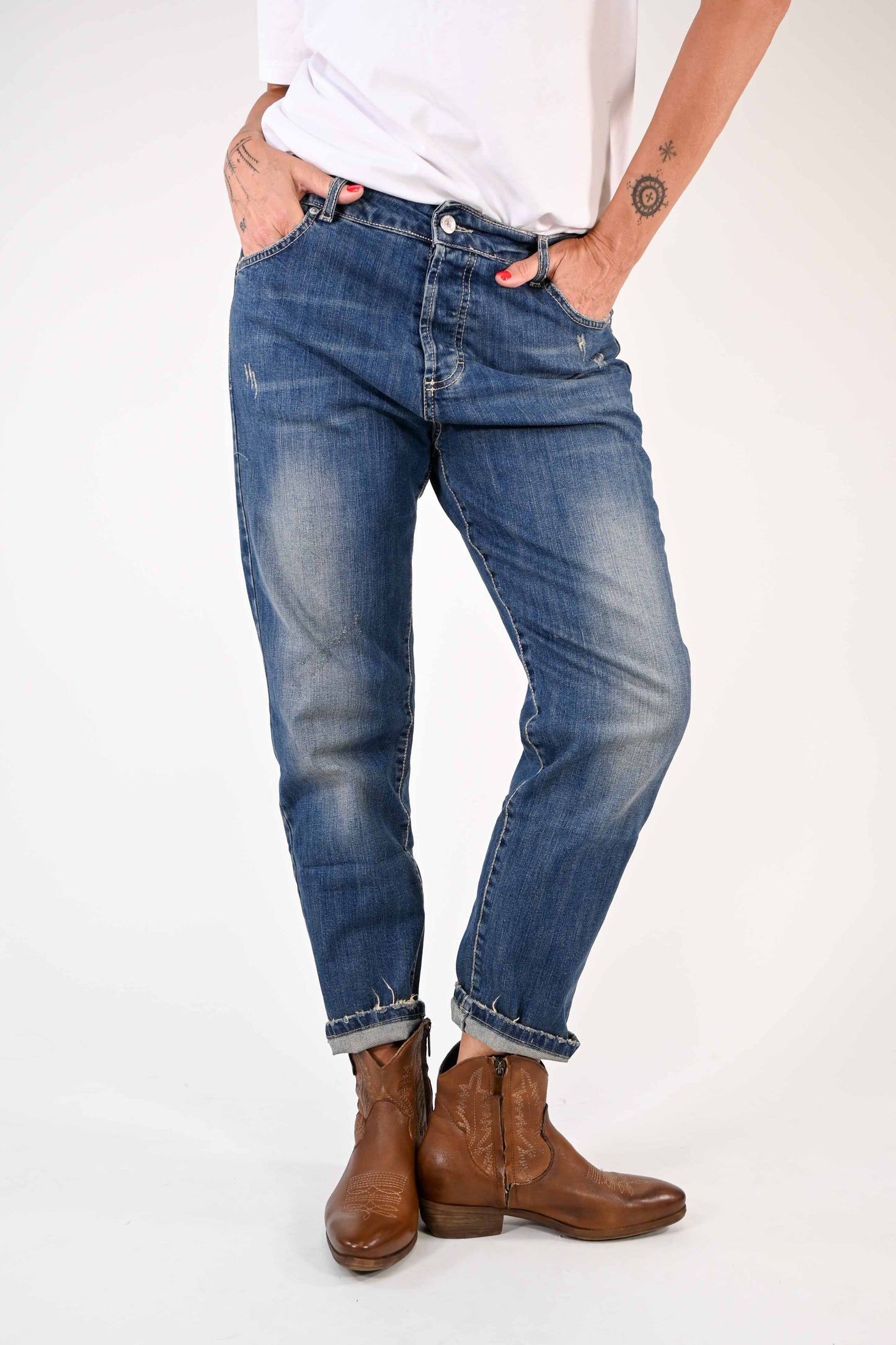 JEANS CAROL BOYFRIEND LAVAGGIO AL Tè ELASTICIZZATO