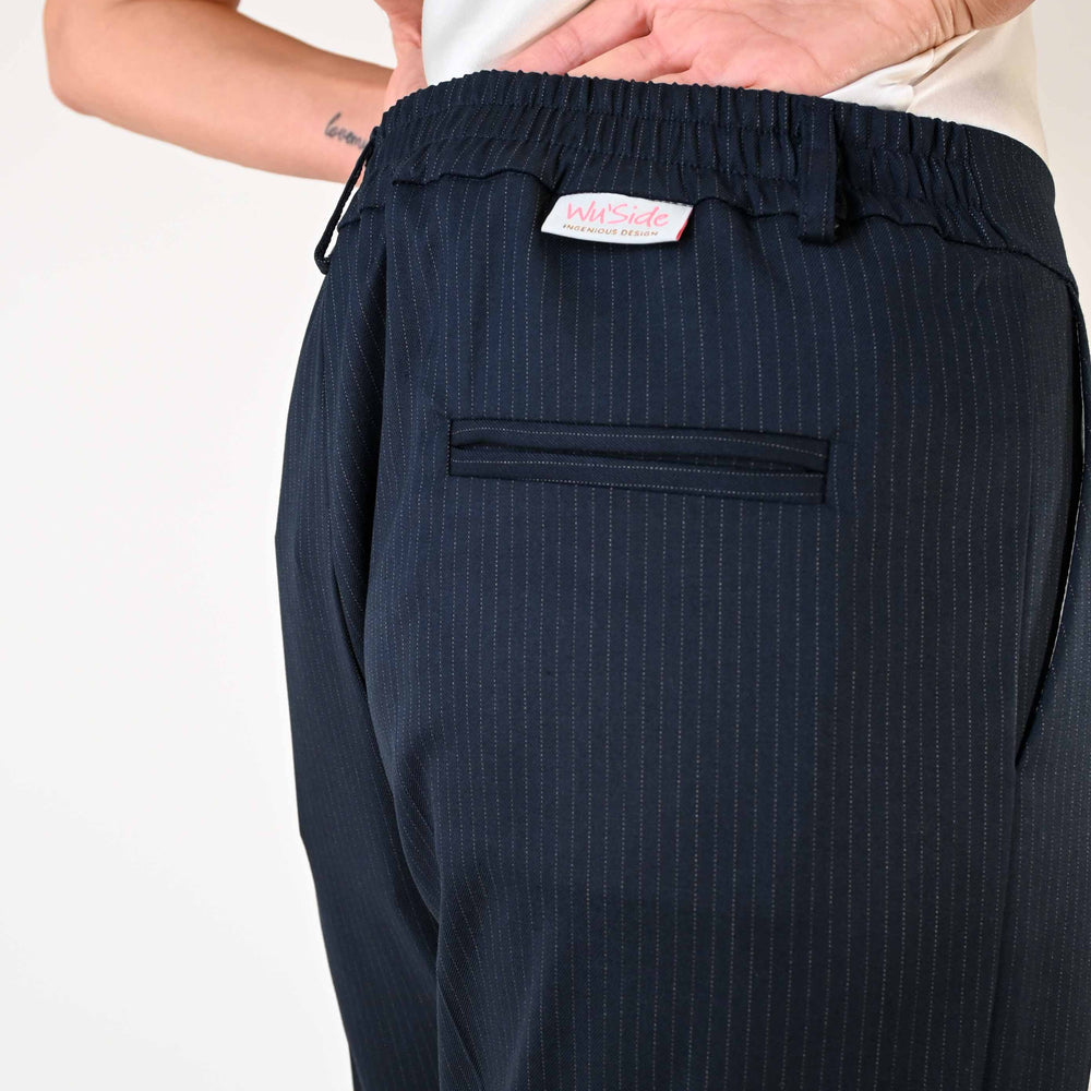 
                      
                        PANTALONE PALAZZO BLU GESSATO CON ELASTICO
                      
                    