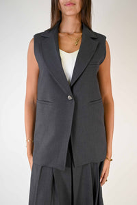 GILET CON BAVERO A GIACCA E SPALLINE COLOR ANTRACITE