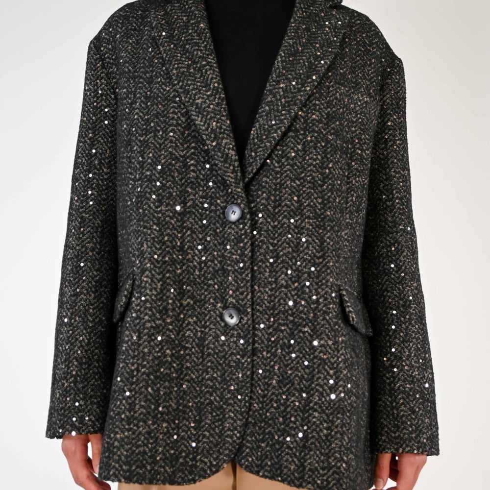 
                      
                        GIACCA OVER CON PAILLETTES FANTASIA SPINATA NERO/BEIGE
                      
                    