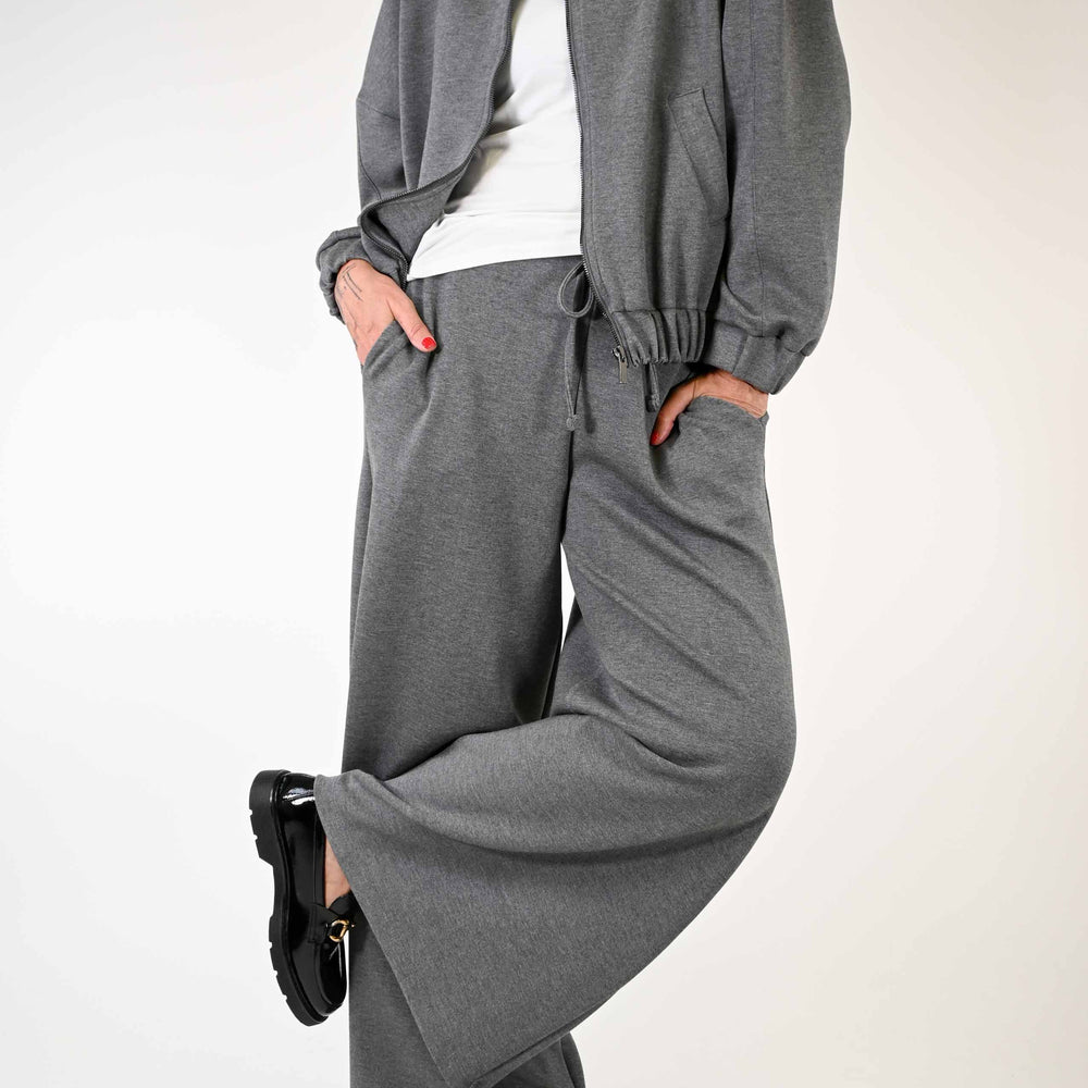 
                  
                    PANTALONE PALAZZO IN NEOPRENE DI VISCOSA GRIGIO
                  
                