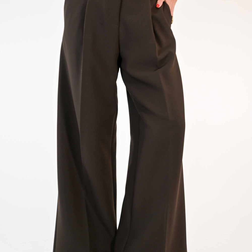 PANTALONE PALAZZO OVER CON PENCE COLOR CIOCCOLATO