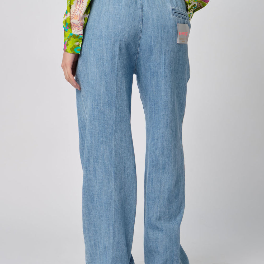 
                      
                        Jeans palazzo Wu-Side in denim chiaro
                      
                    