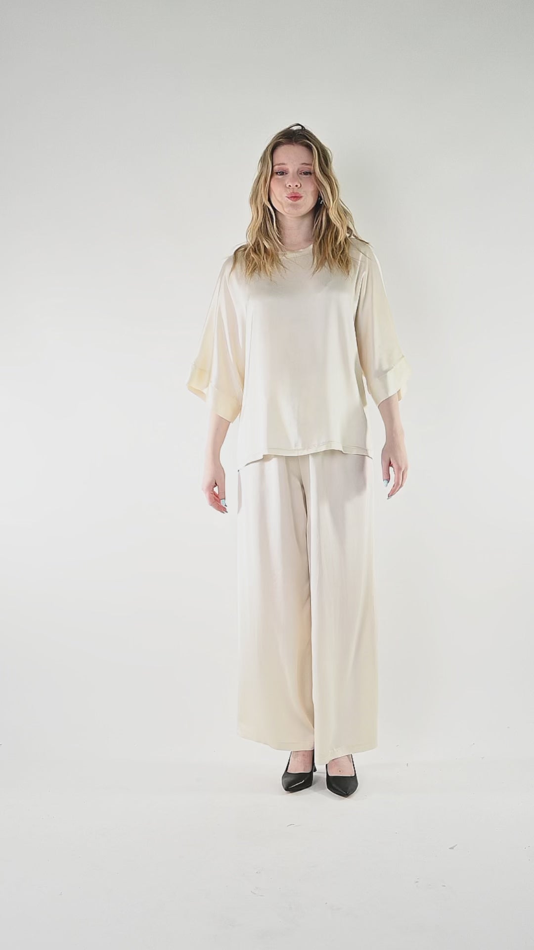 MOTEL - BLUSA OVER IN RASO DI VISCOSA ART.D374B97/BU - BURRO